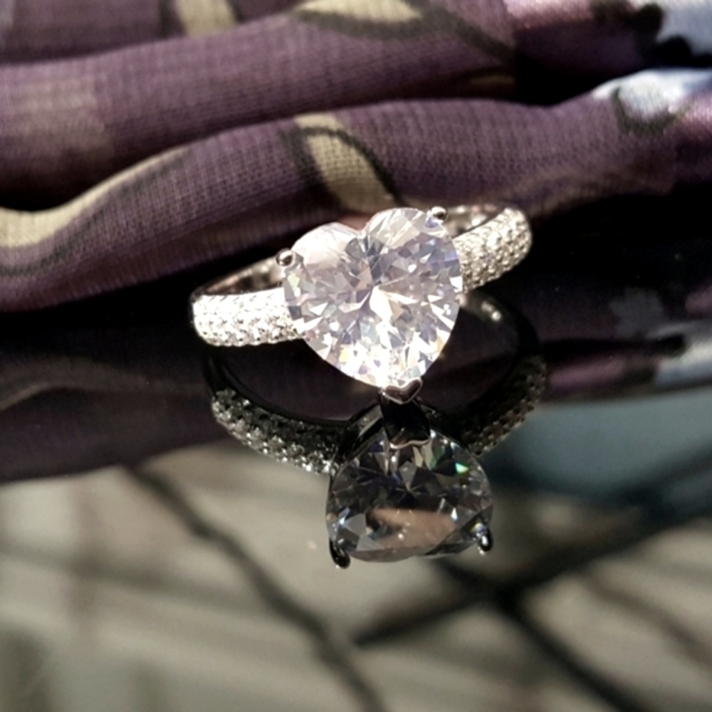 925 SS White Sapphire Heart Ring